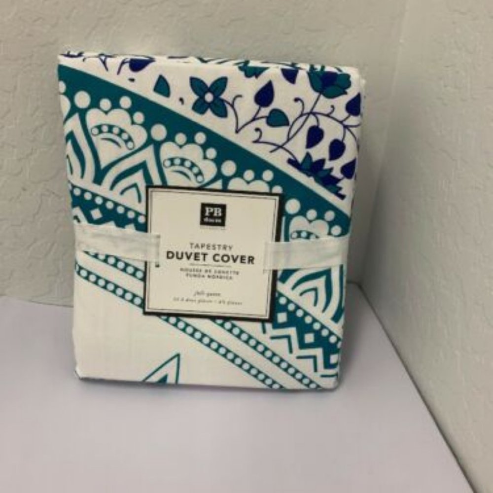 Pottery Barn Dorm Teen Tapestry Medallion Duvet Co